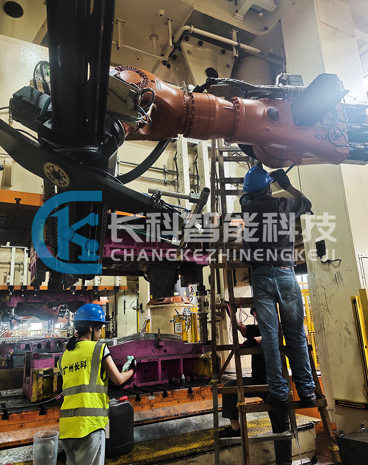 庫卡機器人KR120 R3500 press保養(yǎng)護(hù)理